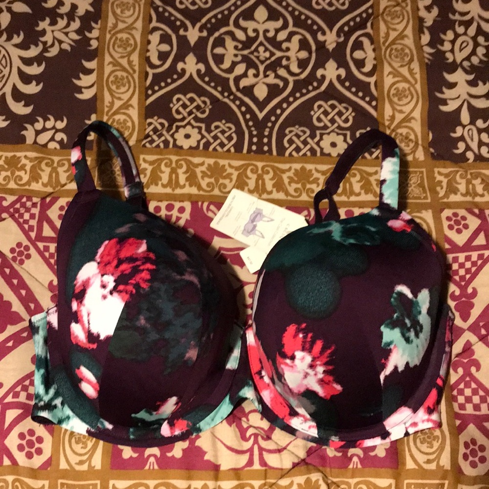 Cacique “The Cool Collection” 38DDD Bra
